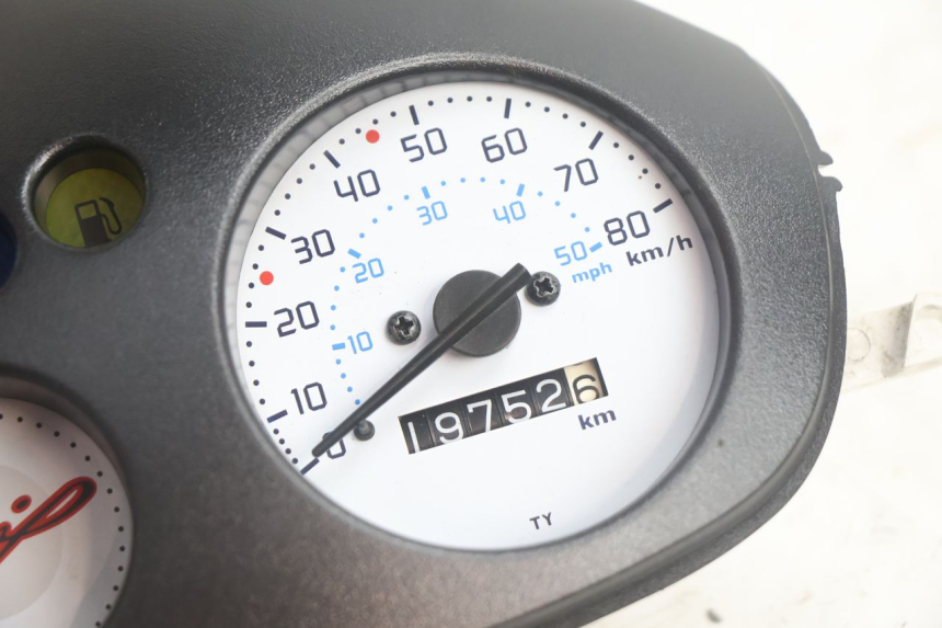 photo de LICZNIK PIAGGIO ZIP IGET 4T 50 (2021 - 2023) - Inny kąt widzenia