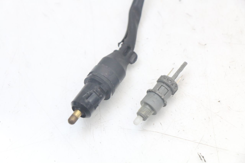 photo de Włącznik światła stopu QUADRO 3D S 350 (2013 - 2018) - Szczegół części