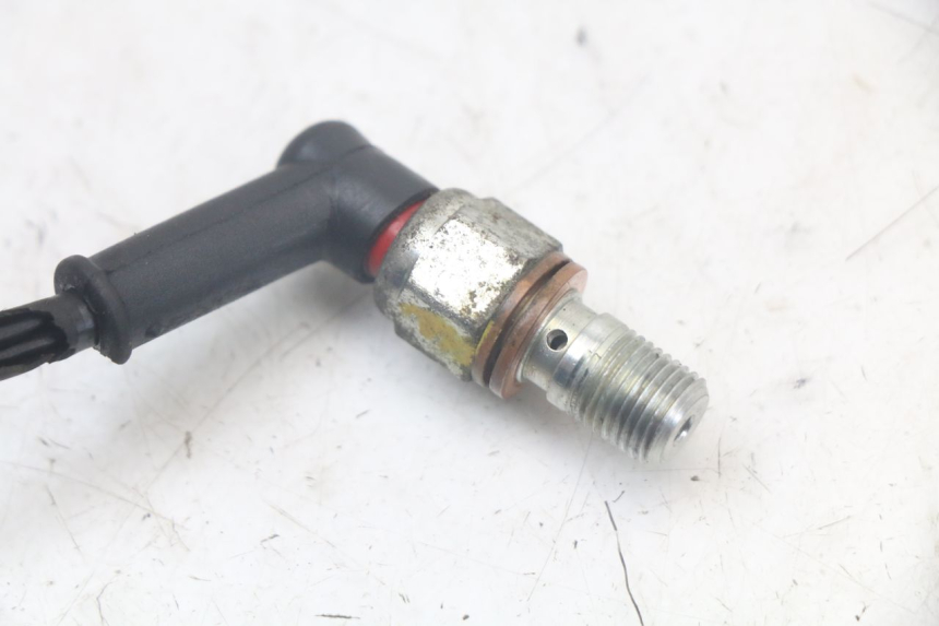 photo de Włącznik tylnego światła stopu QUADRO 3D S 350 (2013 - 2018) - Inny kąt widzenia