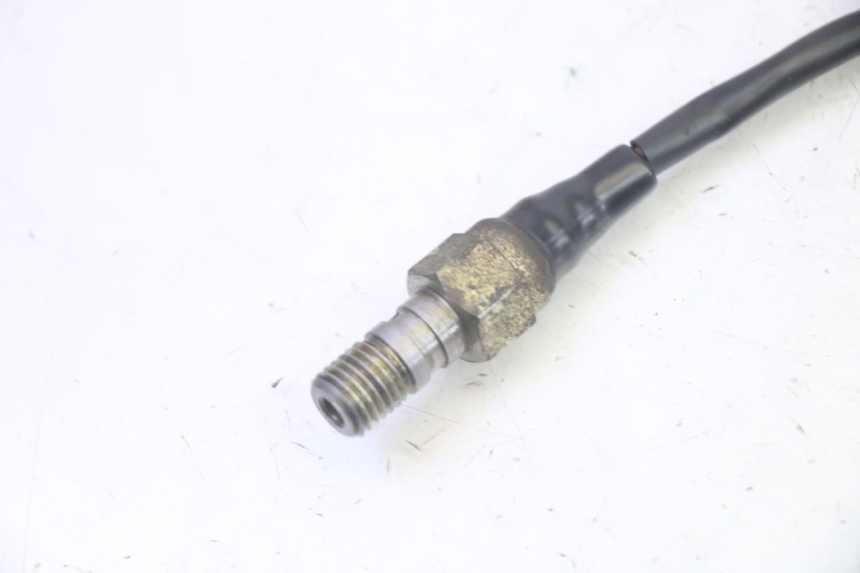 photo de Włącznik tylnego światła stopu ADIVA AD3 300 (2014 - 2020) - Zoom stanu zużycia