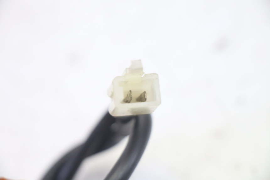 photo de Włącznik tylnego światła stopu ADIVA AD3 300 (2014 - 2020) - Zbliżenie techniczne