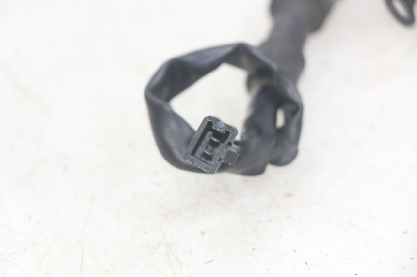 photo de Włącznik tylnego światła stopu HONDA CBR F SC25 1000 (1989 - 1992) - Zoom stanu zużycia