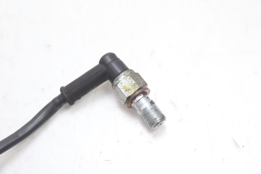 photo de STYK WŁĄCZNIKA ŚWIATEŁ STOP TYLNYCH HM HONDA CRM DERAPAGE RR 50 (2006 - 2017) - Zbliżenie techniczne