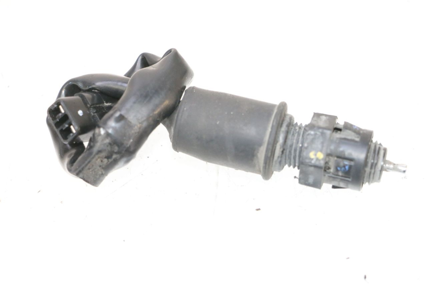 photo de WłąCZNIK TYLNEGO śWIATłA STOPU KAWASAKI ER-6 ER6 F ABS 650 (2012 - 2016) - Zoom stanu zużycia