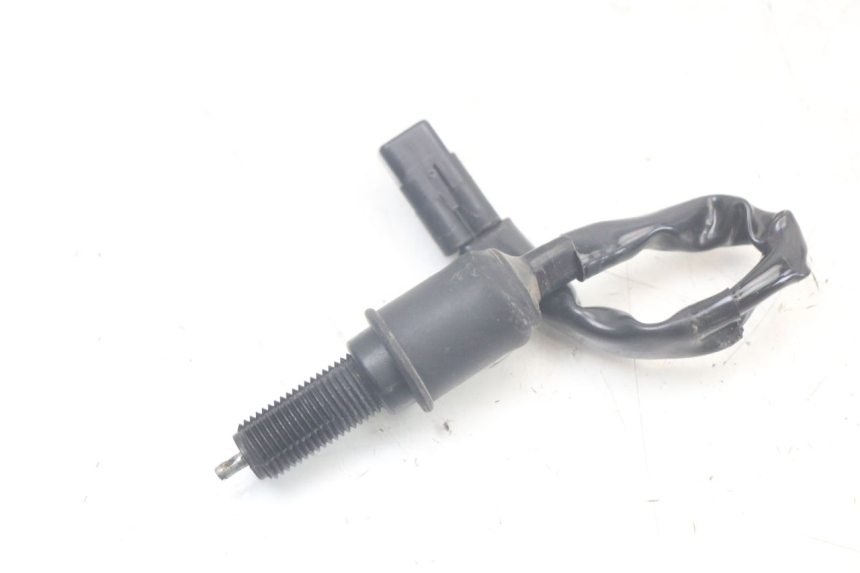 photo de Włącznik tylnego światła stopu KAWASAKI ER-6 ER6 N 650 (2012 - 2016) - Szczegół części