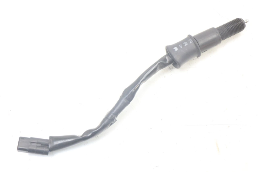 photo de Włącznik tylnego światła stopu KAWASAKI ER-6 ER6 N 650 (2012 - 2016) - Inny kąt widzenia