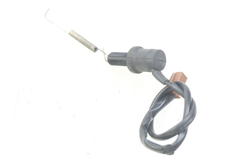 photo de Włącznik tylnego światła stopu YAMAHA FJR ABS 1300 (2006 - 2012) - Szczegół części