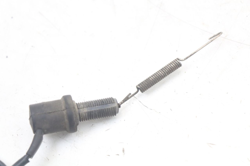 photo de Włącznik tylnego światła stopu YAMAHA FJR ABS 1300 (2006 - 2012) - Zoom stanu zużycia