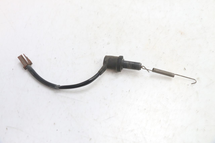 photo de STYK WŁĄCZNIKA ŚWIATEŁ STOPU TYLNEGO YAMAHA FJR 1300 (2001 - 2005) - Zoom stanu zużycia