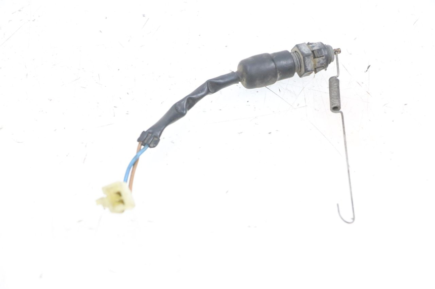 photo de Włącznik tylnego światła stopu KAWASAKI GPX R WARBIRD 600 (1988 - 1993) - Zoom stanu zużycia