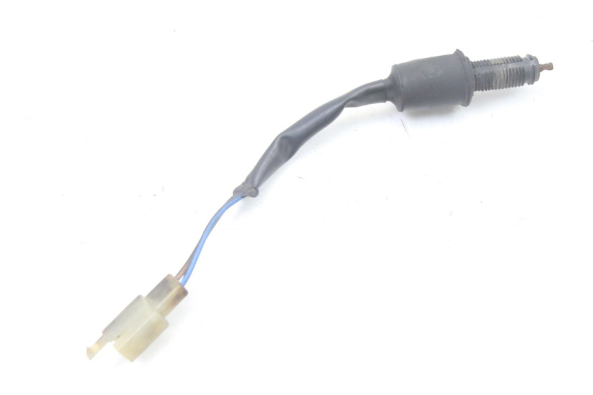 photo de Włącznik tylnego światła stopu KAWASAKI ZR7 ZR-7 S 750 (1999 - 2004) - Zoom stanu zużycia