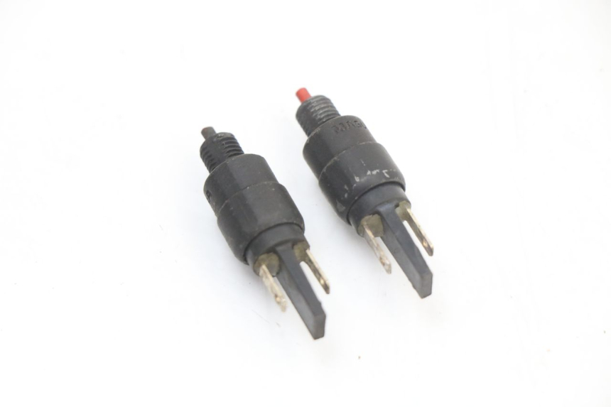 photo de Włącznik tylnego światła stopu PIAGGIO LIBERTY 4T 50 (2018 - 2021) - Szczegół części