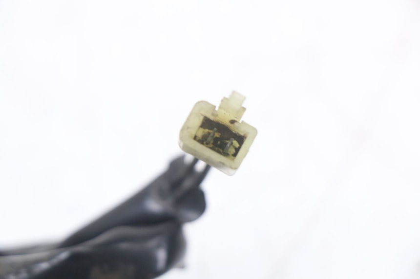 photo de Włącznik tylnego światła stopu HONDA NTV DEAUVILLE 650 (1998 - 2001) - Zoom stanu zużycia