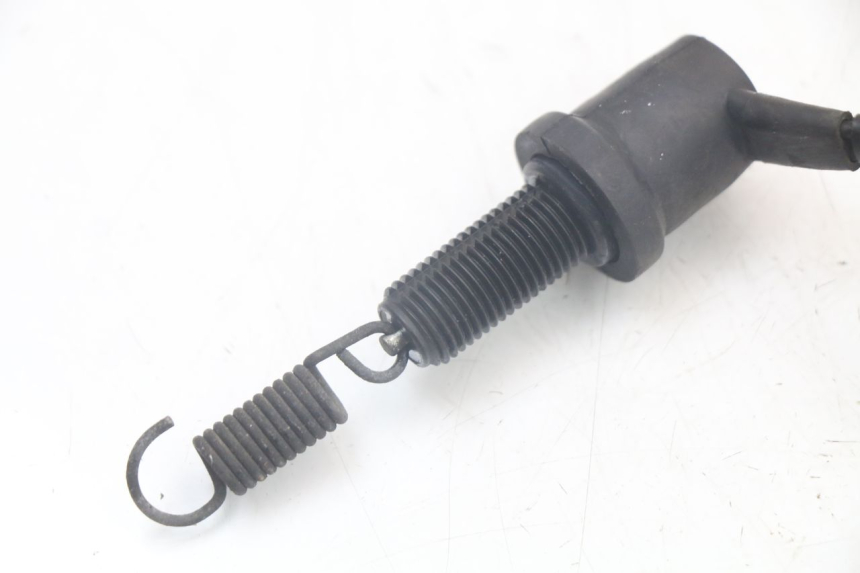 photo de Włącznik tylnego światła stopu YAMAHA TDM ABS 900 (2002 - 2014) - Zoom stanu zużycia