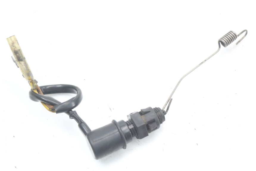 photo de Włącznik tylnego światła stopu YAMAHA XJ F 900 (1983 - 1994) - Zoom stanu zużycia