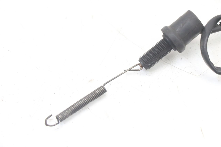 photo de Włącznik tylnego światła stopu YAMAHA FZS FAZER 600 (2001 - 2003) - Inny kąt widzenia