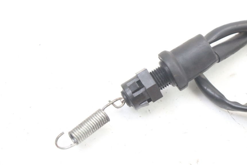 photo de Włącznik tylnego światła stopu YAMAHA XJ6 600 (2008 - 2016) - Zoom stanu zużycia