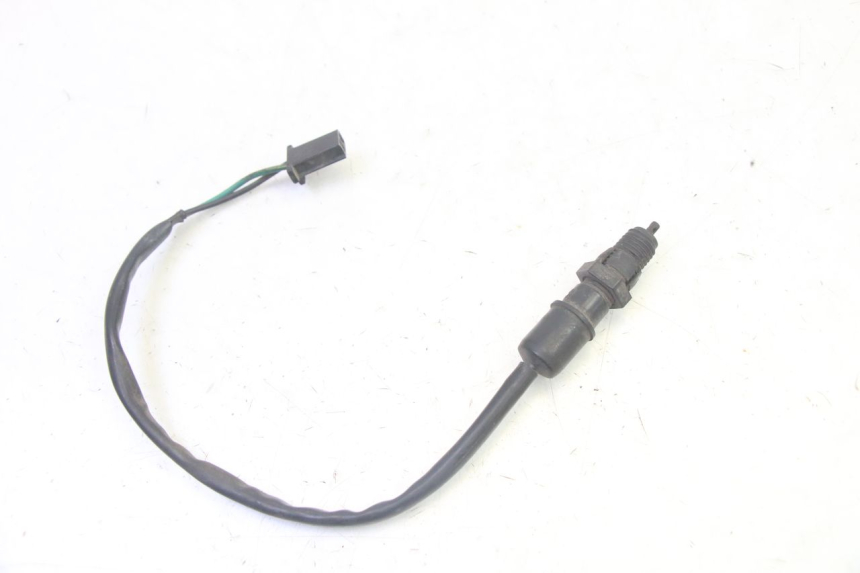 photo de Włącznik tylnego światła stopu KYMCO ZING 125 (1997 - 2003) - Zoom stanu zużycia