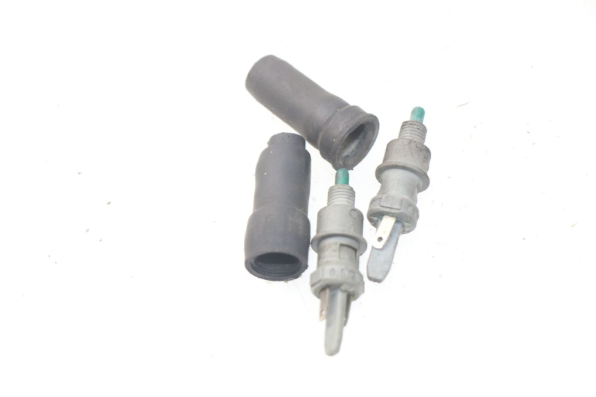 photo de Włącznik światła stopu YAMAHA BW'S 50 (1999 - 2003) - Szczegół części