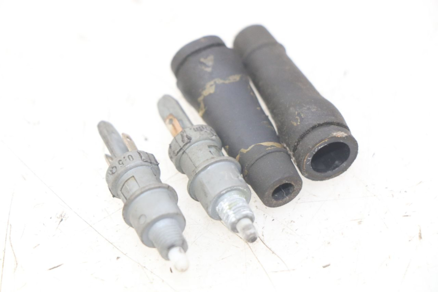 photo de Włącznik światła stopu PEUGEOT CITYSTAR 2T 50 (2018 - 2021) - Szczegół części