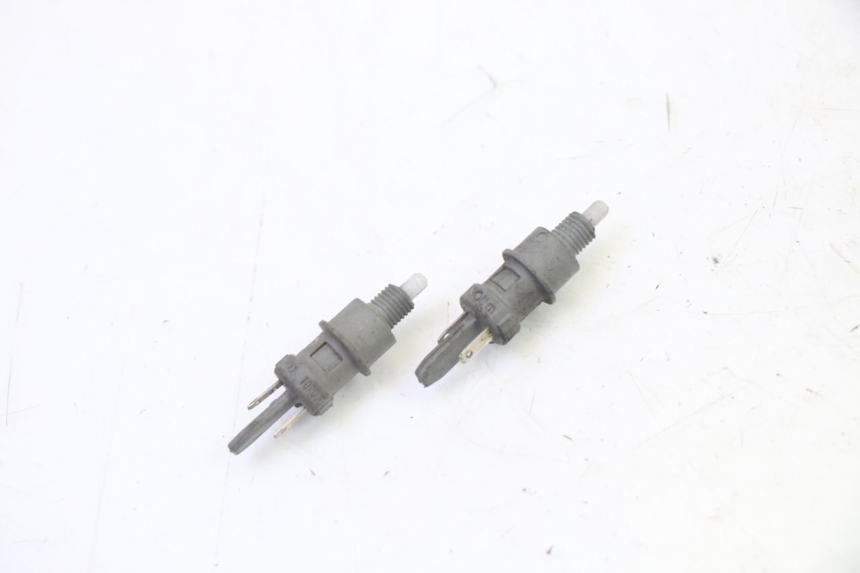 photo de Włącznik światła stopu PEUGEOT CITYSTAR 50 (2013 - 2017) - Szczegół części