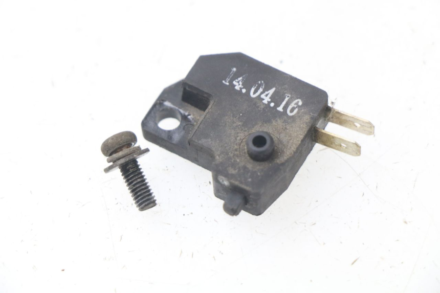 photo de WŁĄCZNIK ŚWIATEŁ STOP PRAWY KYMCO AGILITY CITY 2T 50 (2008 - 2016) - Widok główny