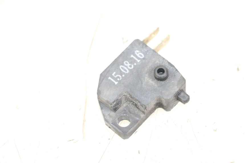 photo de WŁĄCZNIK ŚWIATEŁ STOP PRAWY KYMCO AGILITY FR 2T 50 (2012 - 2017) - Widok główny