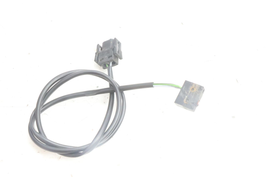 photo de WŁĄCZNIK ŚWIATEŁ STOP PRAWY BMW C1 125 (2000 - 2003) - Szczegół części