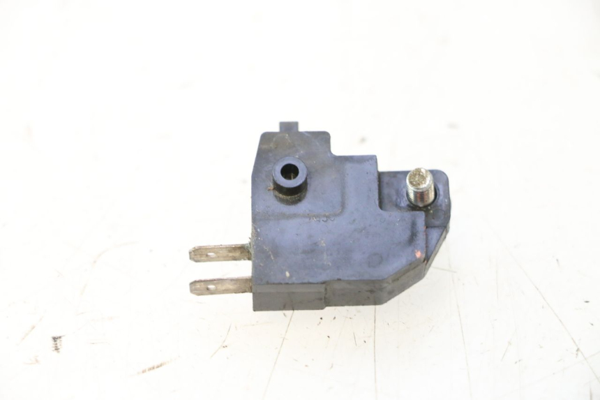 photo de PRAWO WYŁĄCZNIK ŚWIATŁA STOP KAWASAKI ER-6 ER6 N 650 (2005 - 2009) - Szczegół części