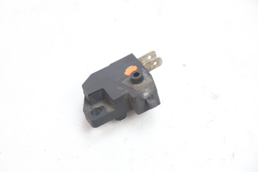 photo de PRAWO WYŁĄCZNIK ŚWIATŁA STOP KAWASAKI ER-6 ER6 N 650 (2005 - 2009) - Szczegół części