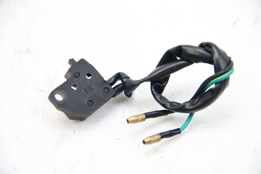 photo de WŁĄCZNIK ŚWIATEŁ STOP PRAWY JM MOTORS EVOLIS 4T 50 (2018 - 2022) - Szczegół części