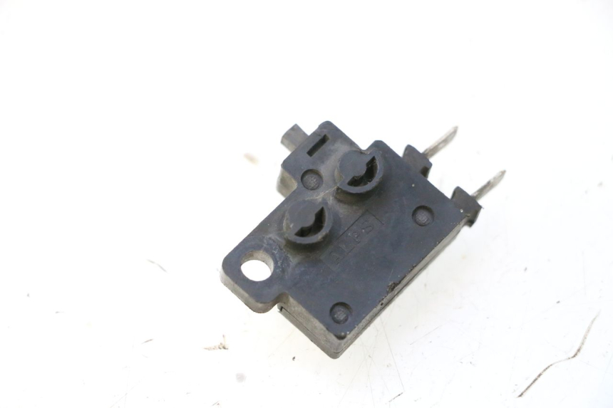 photo de WŁĄCZNIK ŚWIATEŁ STOP PRAWY HONDA FJS SILVER WING SILVERWING 400 (2005 - 2008) - Szczegół części