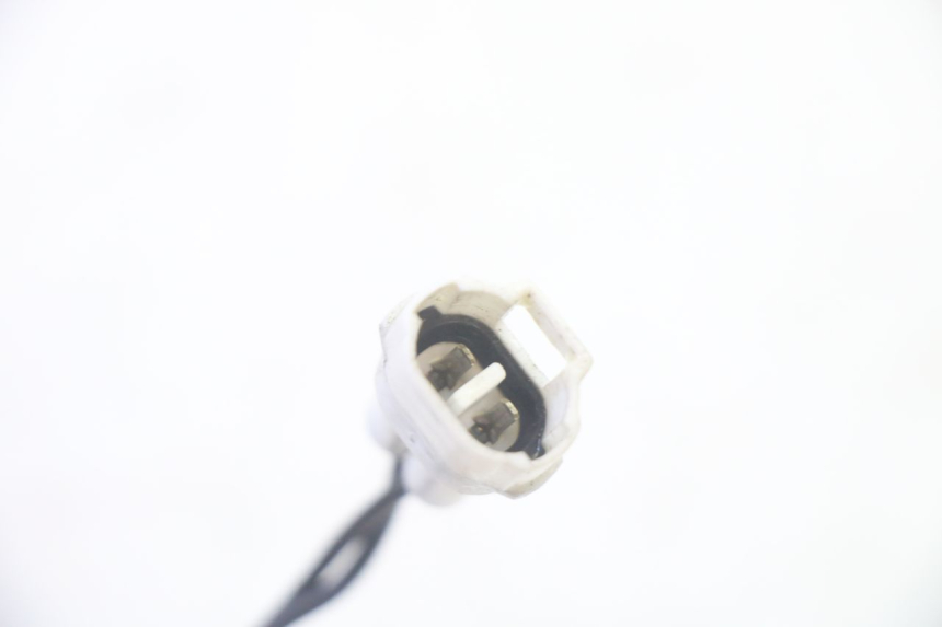 photo de WŁĄCZNIK ŚWIATEŁ STOP PRAWY PIAGGIO FLY 4T 50 (2013 - 2017) - Inny kąt widzenia