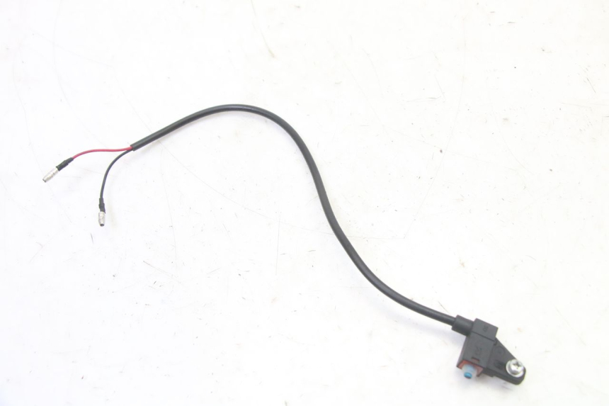 photo de WŁĄCZNIK ŚWIATEŁ STOP PRAWY VENESI FLY RETRO 4T 50 (2020 - 2025) - Zoom stanu zużycia