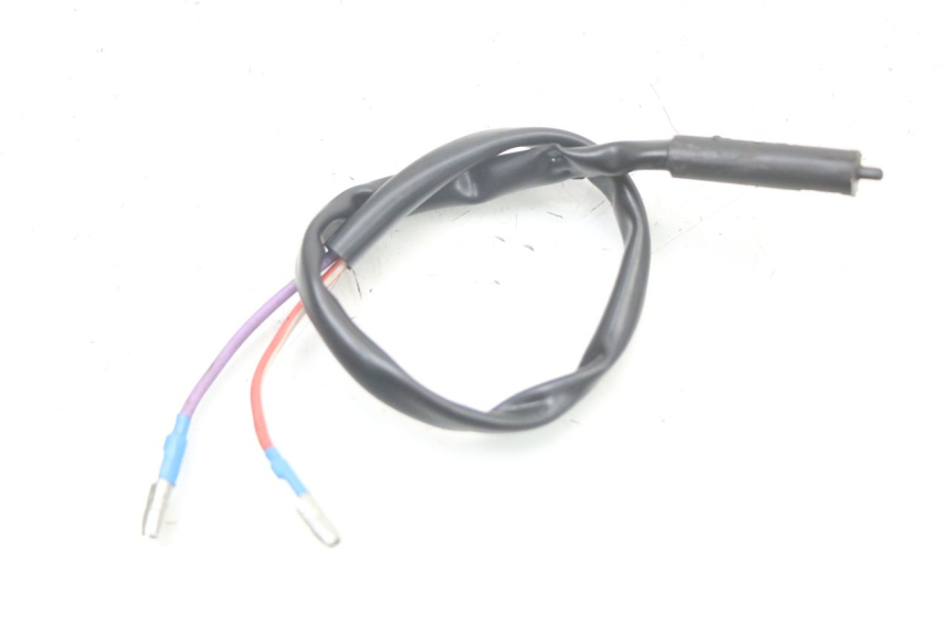 photo de WŁĄCZNIK ŚWIATEŁ STOP PRAWY KEEWAY HURRICANE 50 (2006 - 2019) - Inny kąt widzenia