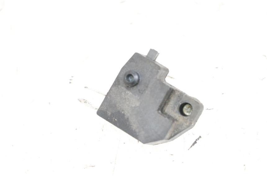 photo de WŁĄCZNIK ŚWIATEŁ STOP PRAWY SYM ORBIT III 3 4T 50 (2018 - 2021) - Szczegół części