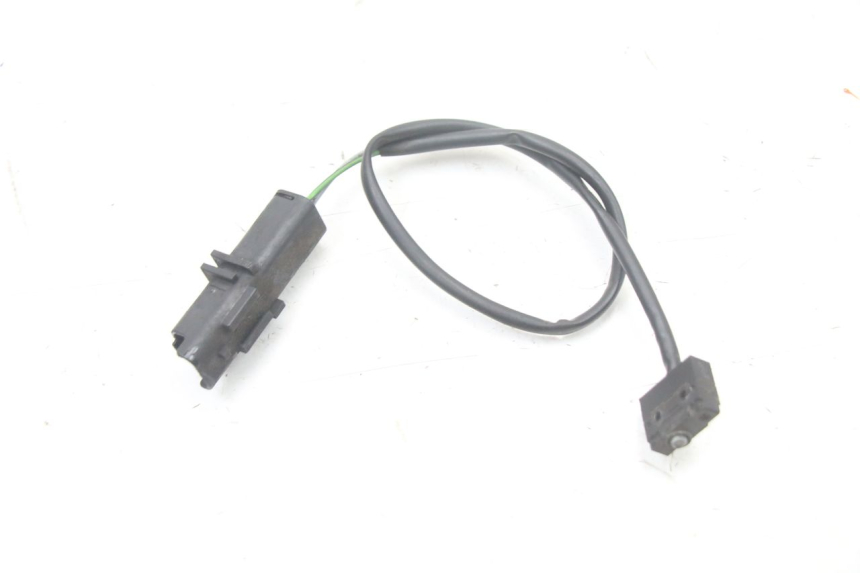 photo de WŁĄCZNIK ŚWIATEŁ STOP PRAWY PEUGEOT SATELIS COMPRESSOR K15 125 (2006 - 2009) - Szczegół części