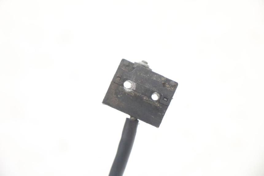 photo de WŁĄCZNIK ŚWIATEŁ STOP PRAWY PEUGEOT SATELIS COMPRESSOR K15 125 (2006 - 2009) - Zoom stanu zużycia