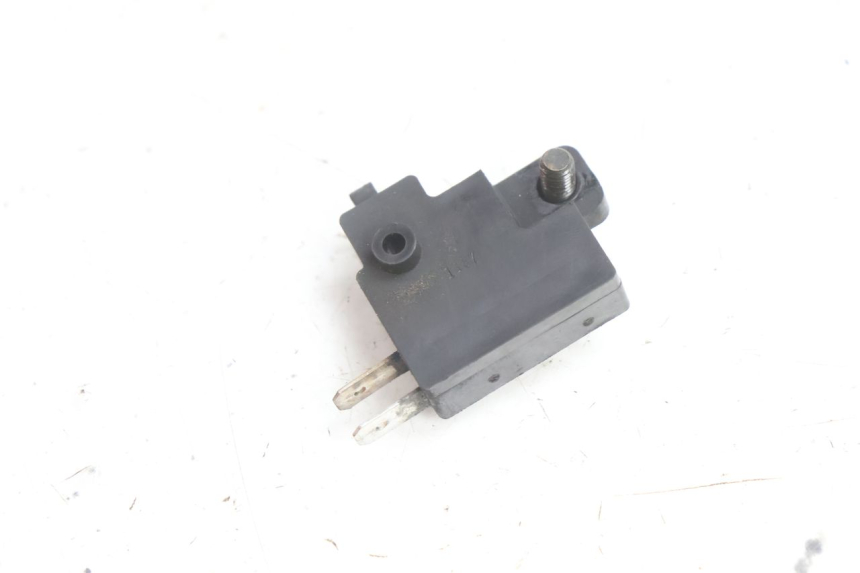 photo de PRAWO WYŁĄCZNIK ŚWIATEŁ STOP HONDA SH 125 (2001 - 2003) - Zoom stanu zużycia