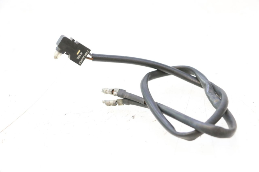 photo de PRAWO WYŁĄCZNIK ŚWIATŁA STOP DUCATI SS IE DS CARENEE 1000 (2002 - 2006) - Zoom stanu zużycia
