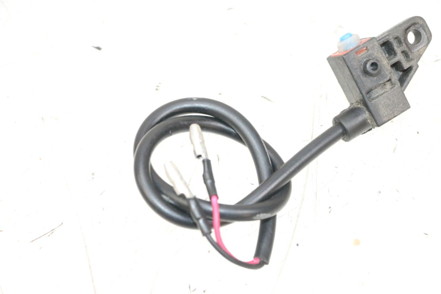 photo de WŁĄCZNIK ŚWIATEŁ STOP PRAWY NECO TEMPO 4T 50 (2022 - 2026) - Zoom stanu zużycia