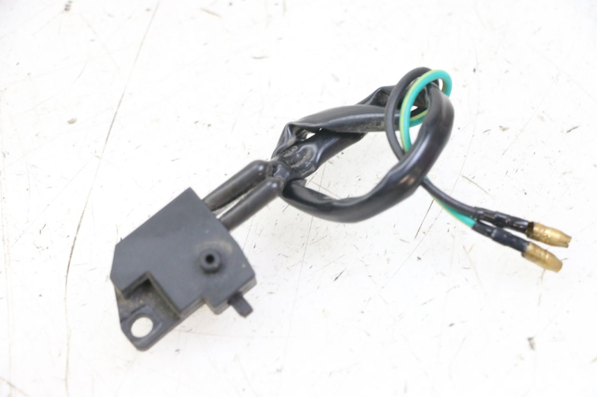 photo de WŁĄCZNIK ŚWIATEŁ STOP PRAWY UNIVERSAL BIKE ZN50QT-11B 50 (2018 - 2021) - Szczegół części