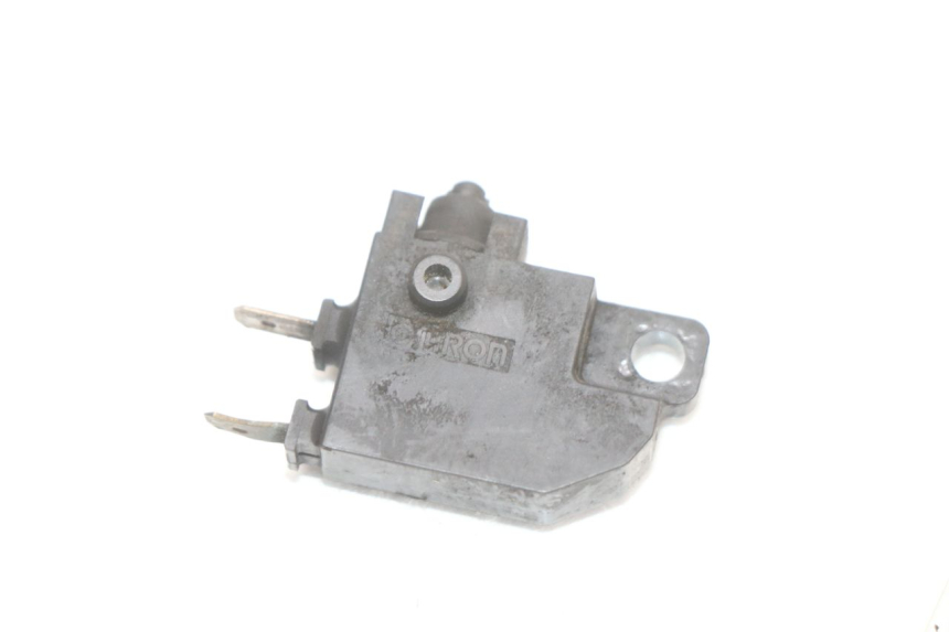 photo de WŁĄCZNIK ŚWIATEŁ STOP PRAWY YAMAHA XMAX X-MAX ABS 125 (2017 - 2020) - Szczegół części