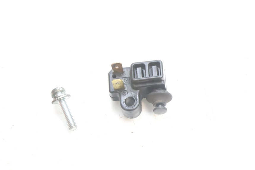 photo de Włącznik światła stopu prawy YAMAHA X-MAX XMAX 125 (2010 - 2013) - Szczegół części