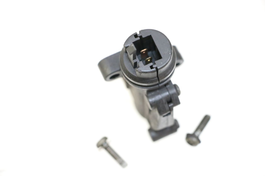 photo de WŁĄCZNIK ŚWIATEŁ STOP PRAWY YAMAHA XJ600 XJ DIVERSION 600 (1992 - 1997) - Zoom stanu zużycia