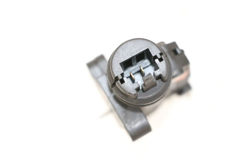 photo de Włącznik światła stopu prawy YAMAHA XJN DIVERSION 600 (2000 - 2003) - Szczegół części