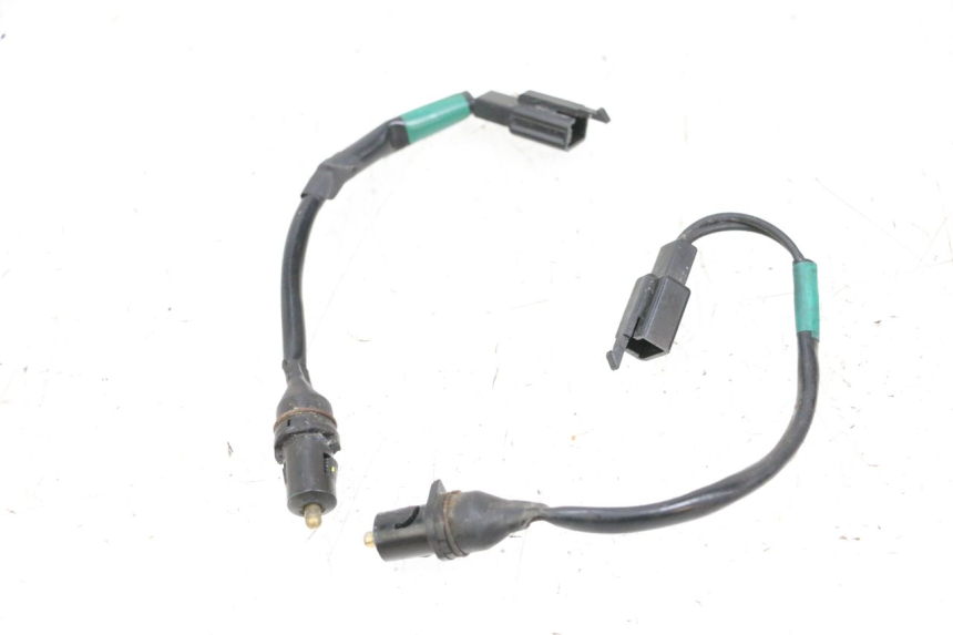 photo de Włącznik światła stopu MBK FLAME X 125 (2007 - 2016) - Zoom stanu zużycia