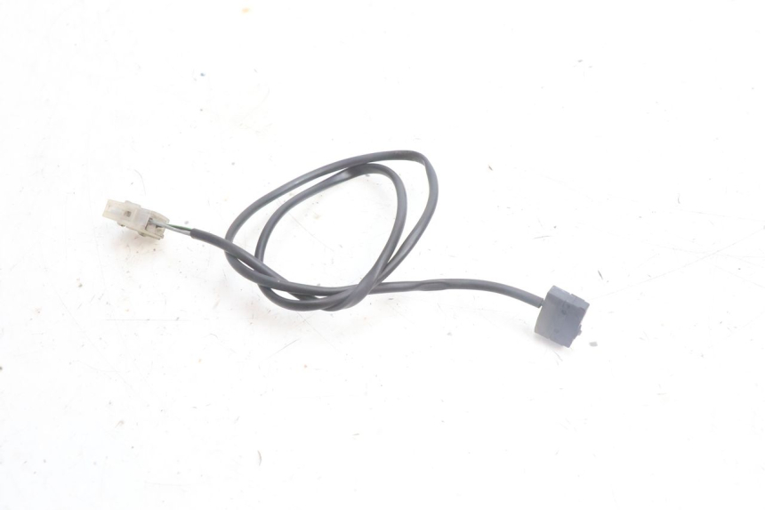 photo de Włącznik światła stopu lewy BMW C1 125 (2000 - 2003) - Zoom stanu zużycia