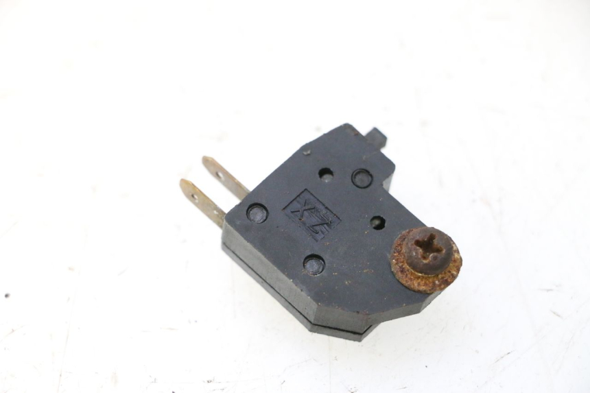 photo de LEWY WŁĄCZNIK ŚWIATEŁ STOP CF MOTO E-CHARM 125 (2005 - 2008) - Widok główny