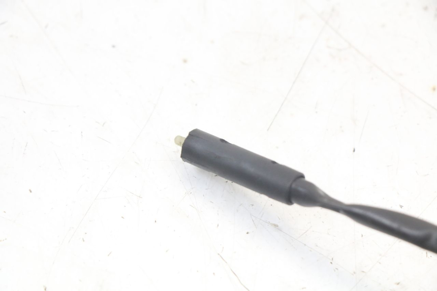 photo de Włącznik światła stopu lewy JM MOTORS VX 125 (2022 - 2025) - Zbliżenie techniczne